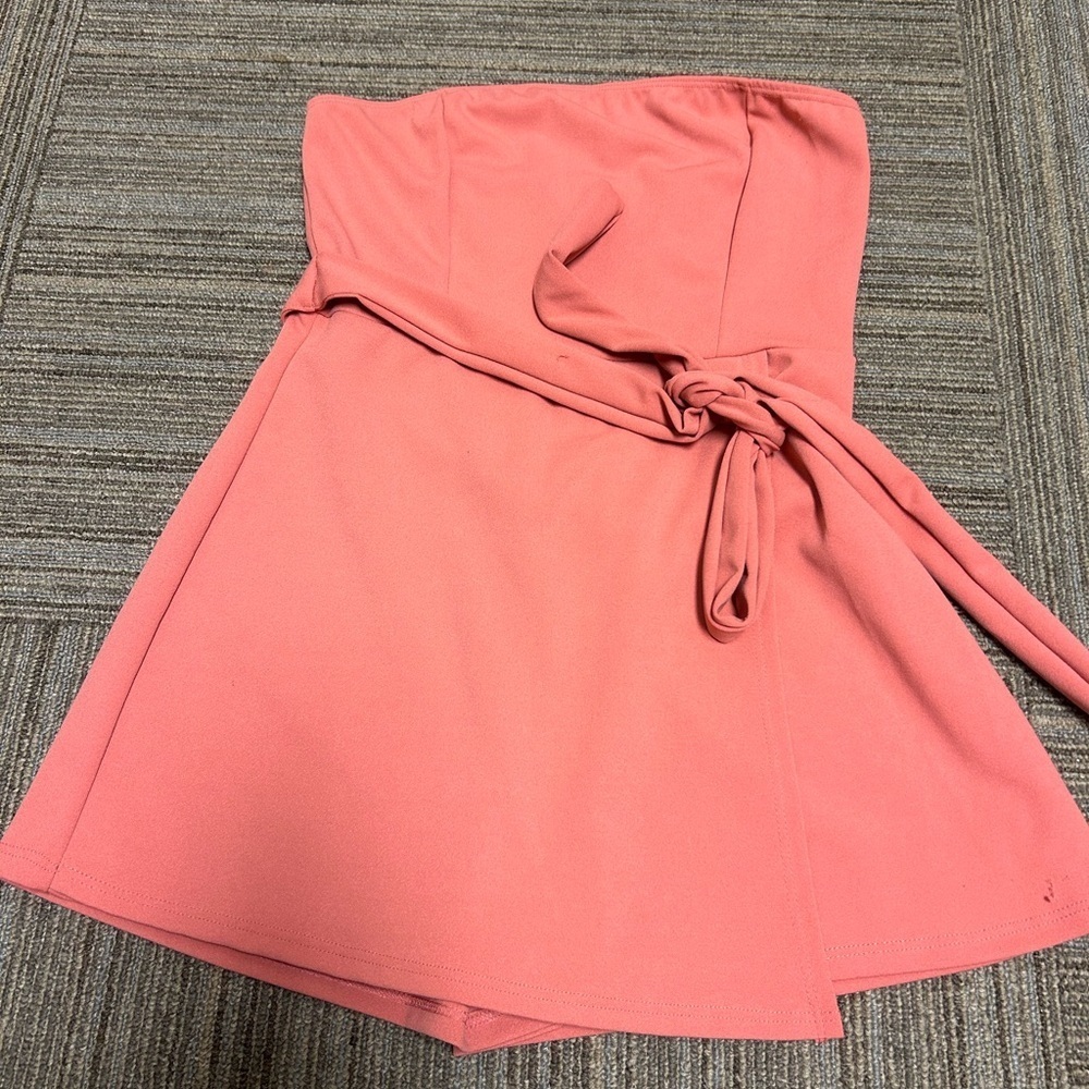EASTER / SPRING DRESS 💐 Fashion Nova Coral Strapless Tie Romper Women's